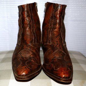 Free People Leather Pointed Ankle Boots, Elaborate Detail on Front & Back! EU 41